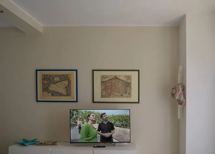 Marta Aci Trezza Apartman *